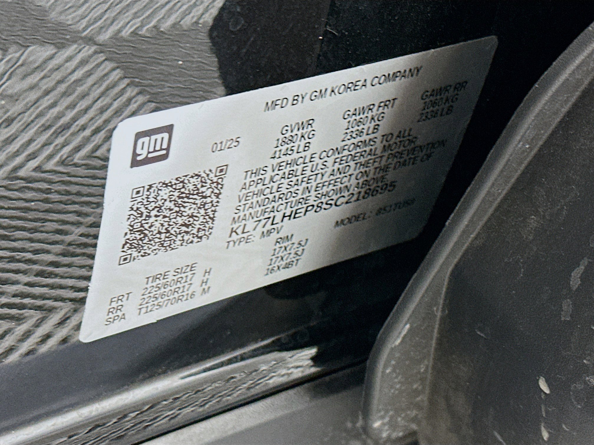 Used 2025 Chevrolet Trax LT image 12
