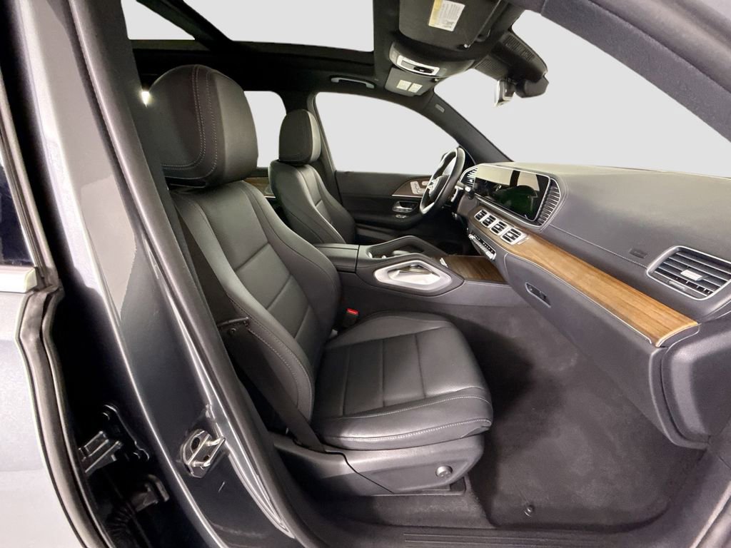 Certified 2025 Mercedes-Benz GLS 450 4MATIC image 21
