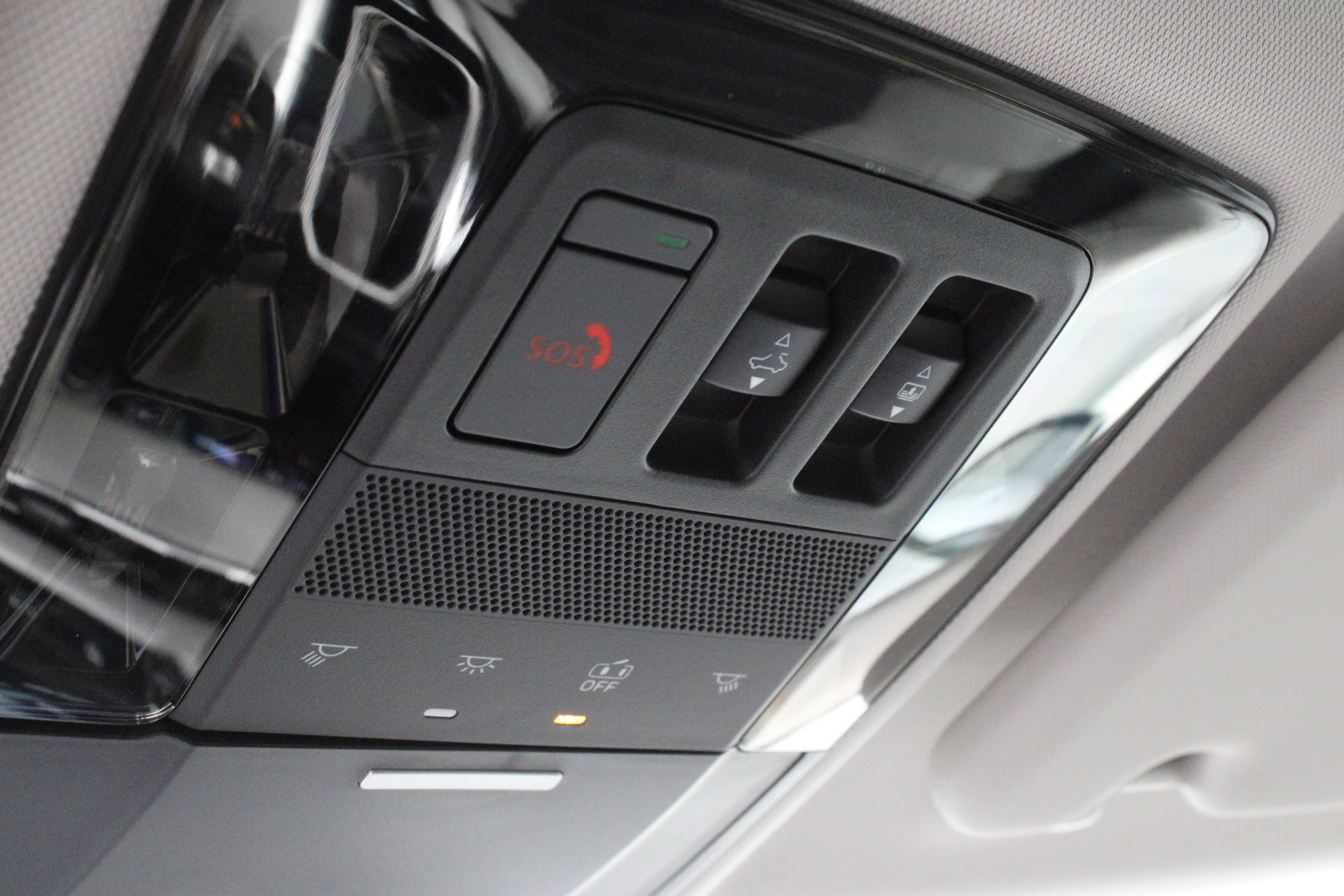 New 2025 Mitsubishi Outlander SE image 30