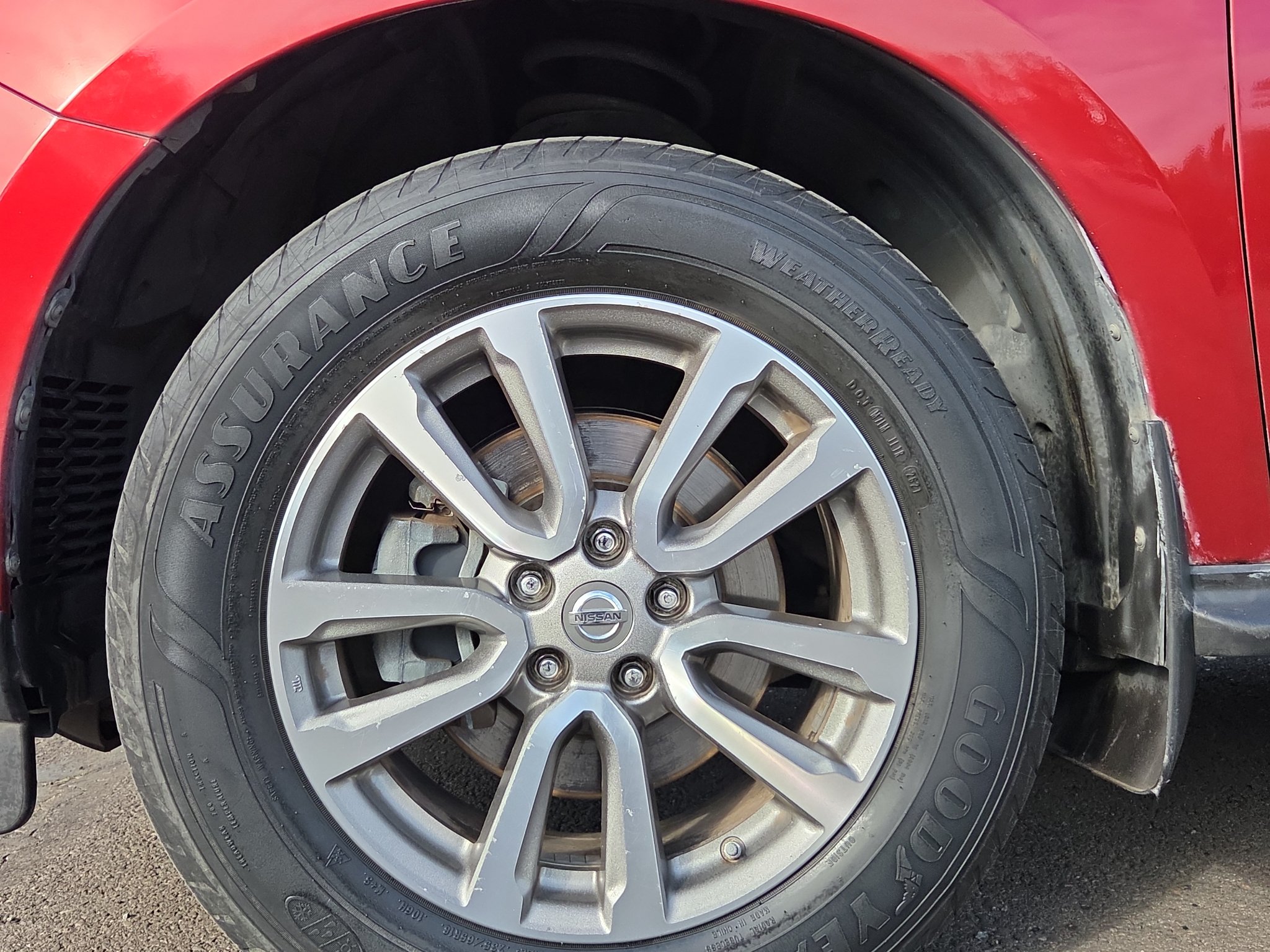 Used 2015 Nissan Pathfinder S AWD/4WD image 4