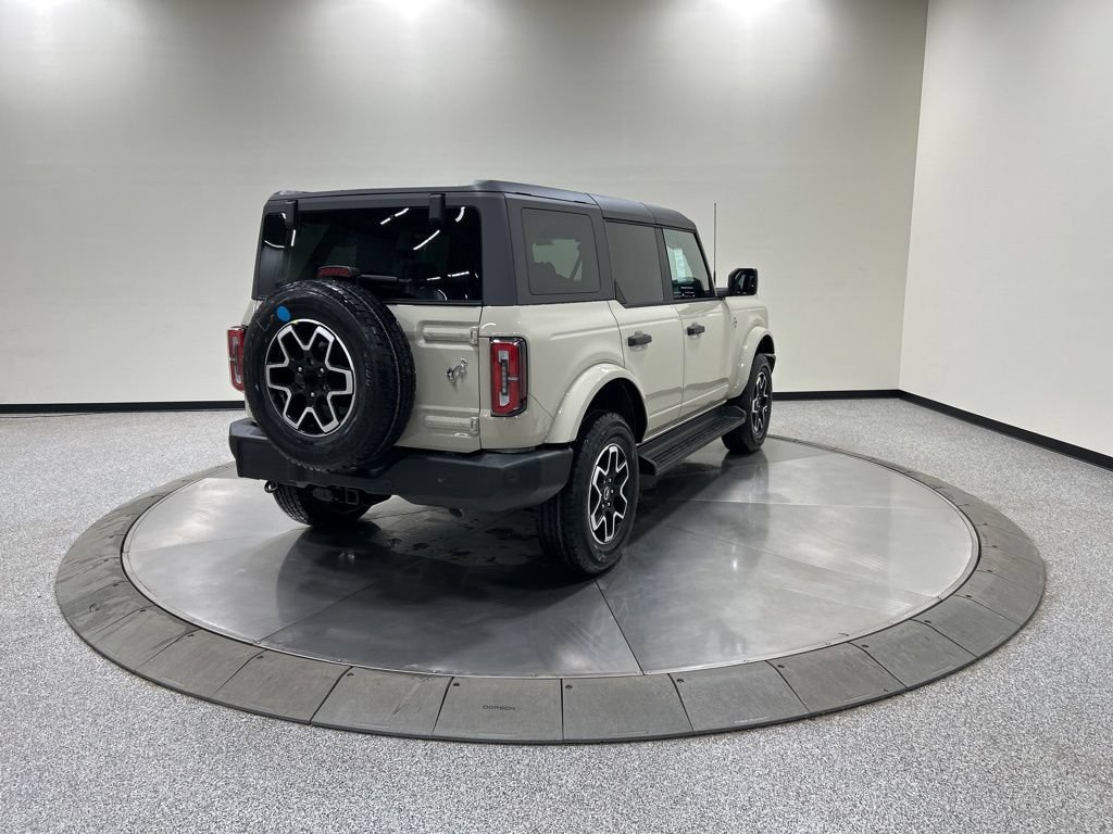 New 2026 Ford Bronco Outer Banks AWD/4WD image 6