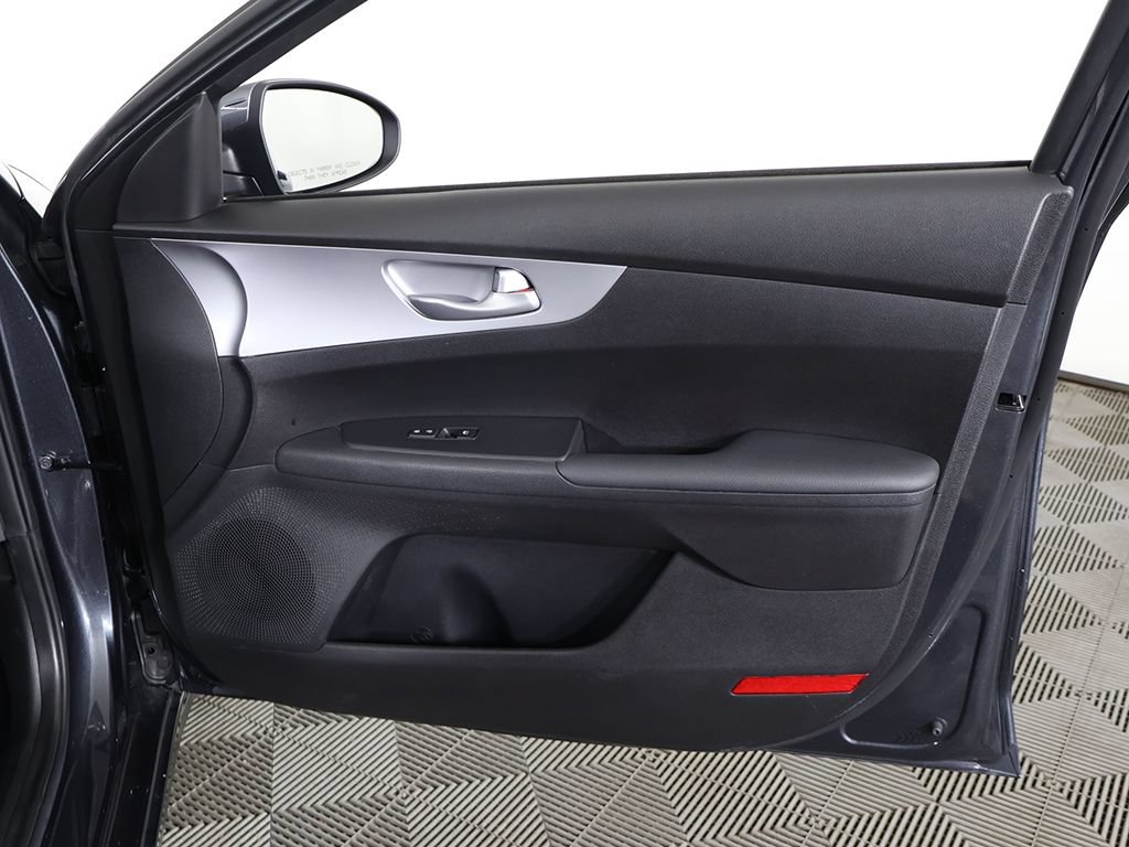 Used 2023 Kia Forte LXS FWD image 21