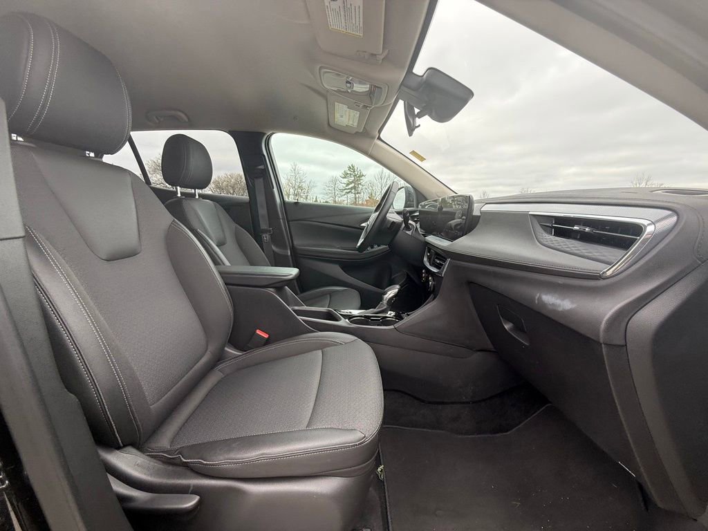 Used 2025 Buick Encore GX Preferred image 34