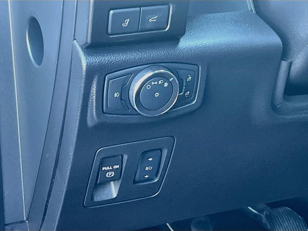 Used 2018 Ford Expedition Limited w/ Equipment Group 301A AWD/4WD image 10