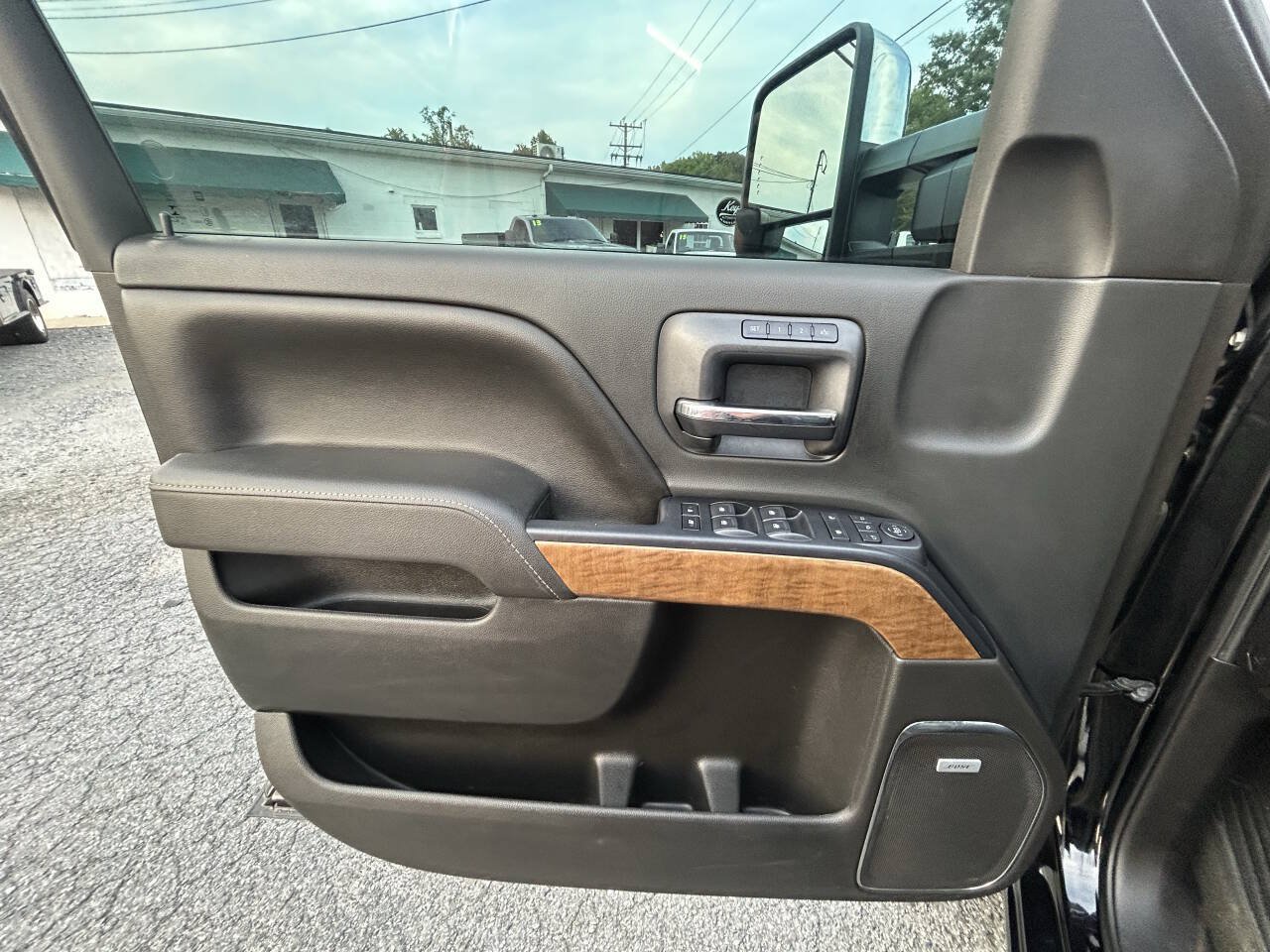Used 2016 Chevrolet Silverado 3500 LTZ w/ Duramax Plus Package AWD/4WD image 19