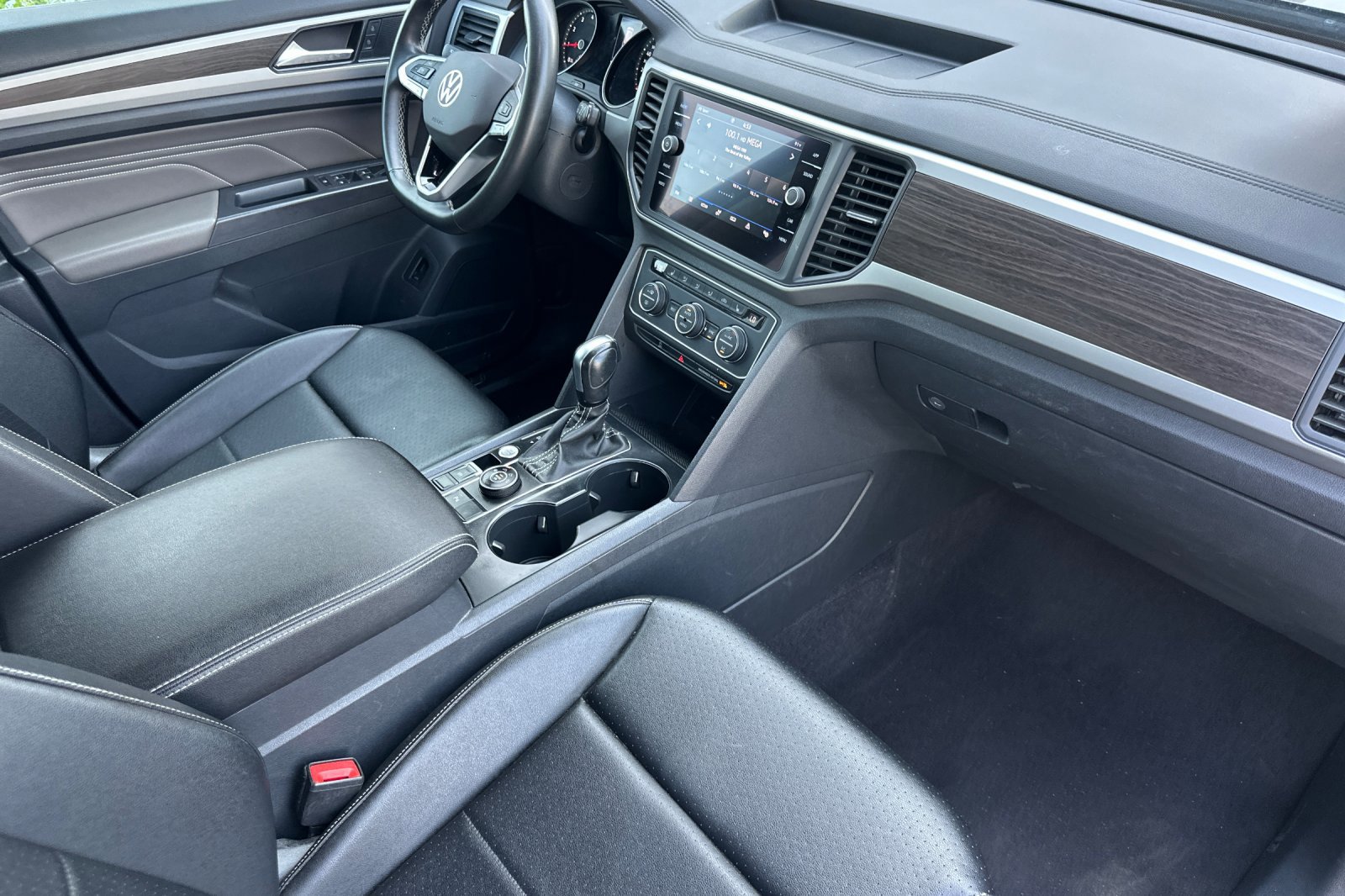 Used 2021 Volkswagen Atlas SE image 17