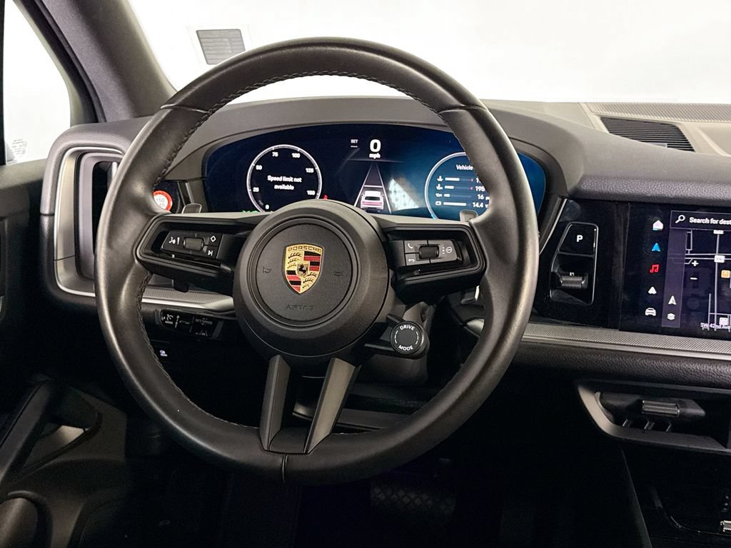 Certified 2024 Porsche Cayenne AWD/4WD image 12