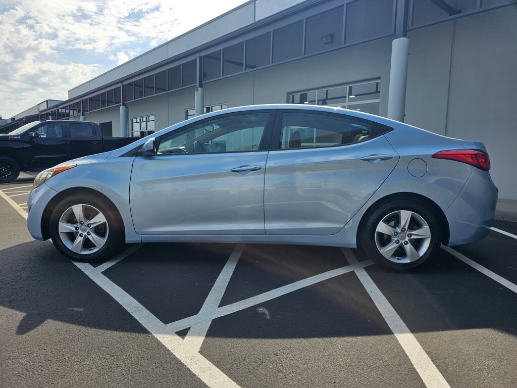 Used 2011 Hyundai Elantra GLS w/ Preferred Equipment Pkg 3 FWD image 2
