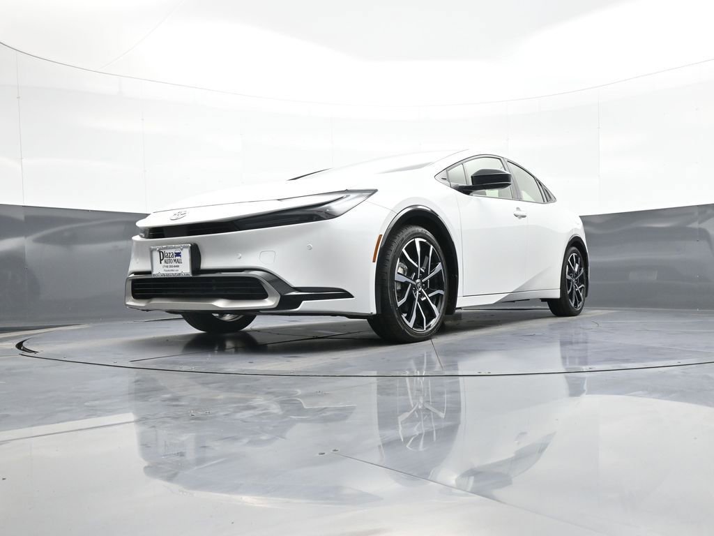 Used 2024 Toyota Prius Prime FWD image 25