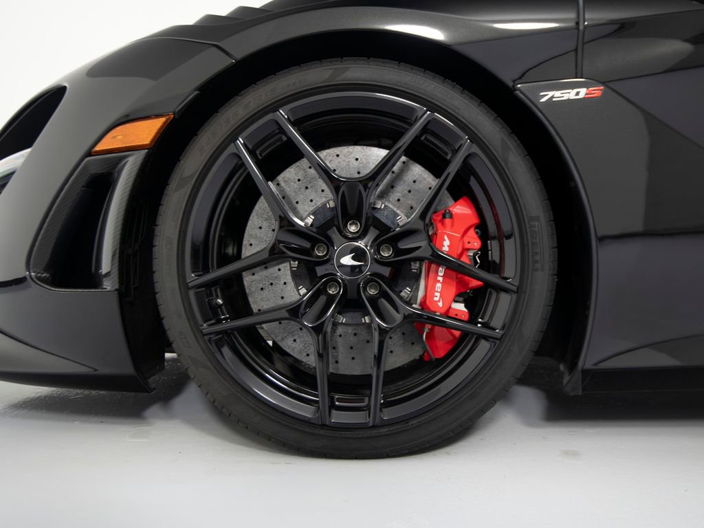 Used 2024 McLaren 750S Spider image 10