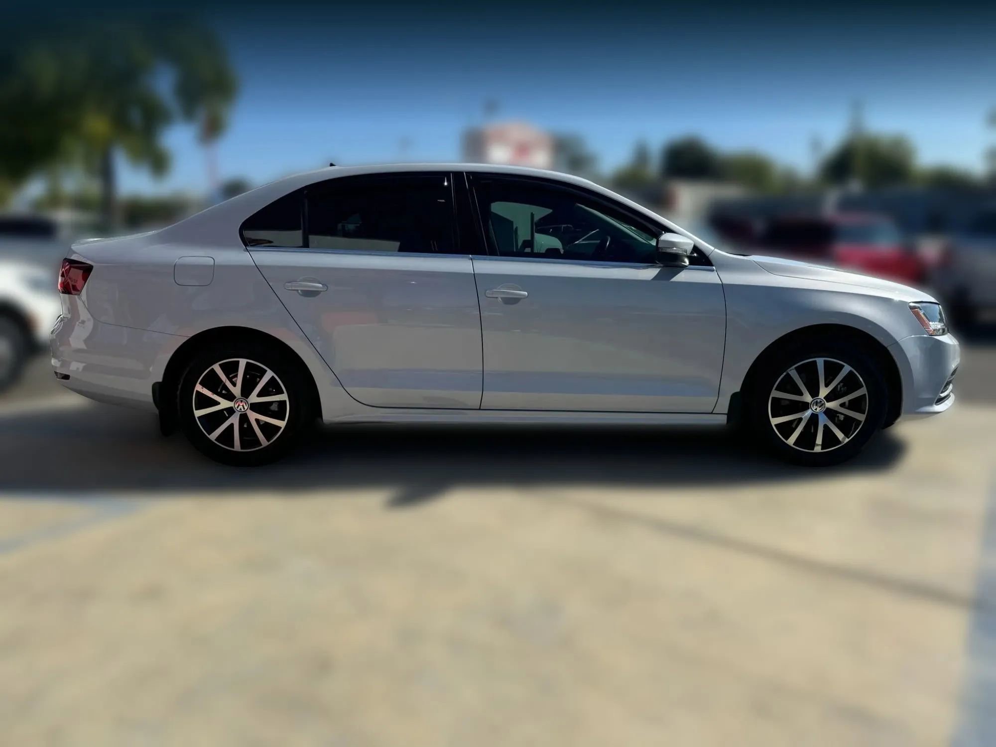 Used 2018 Volkswagen Jetta SE image 6