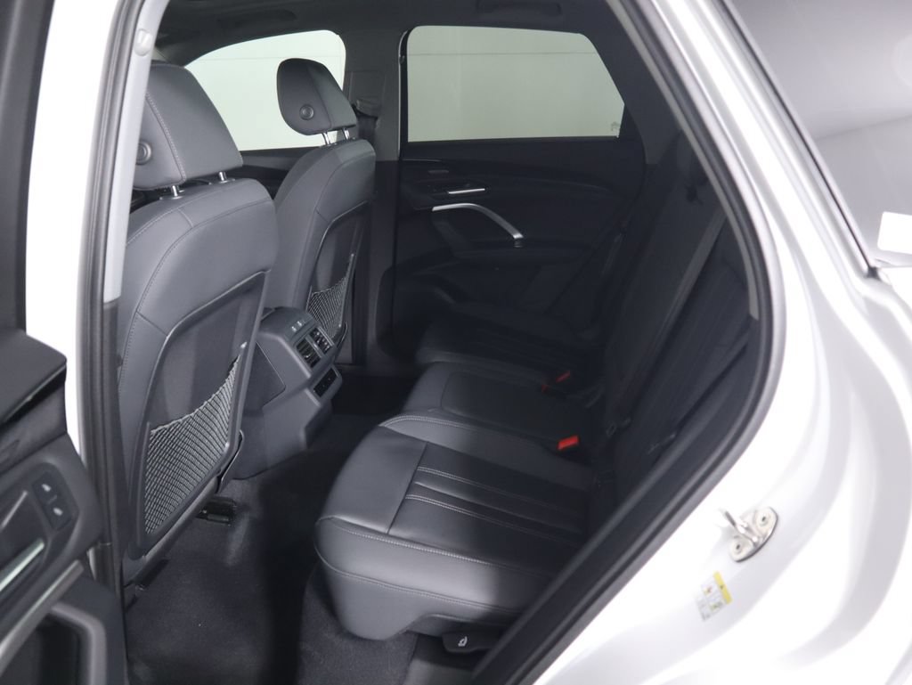 Used 2025 Audi Q5 Premium w/ Premium Plus AWD/4WD image 24