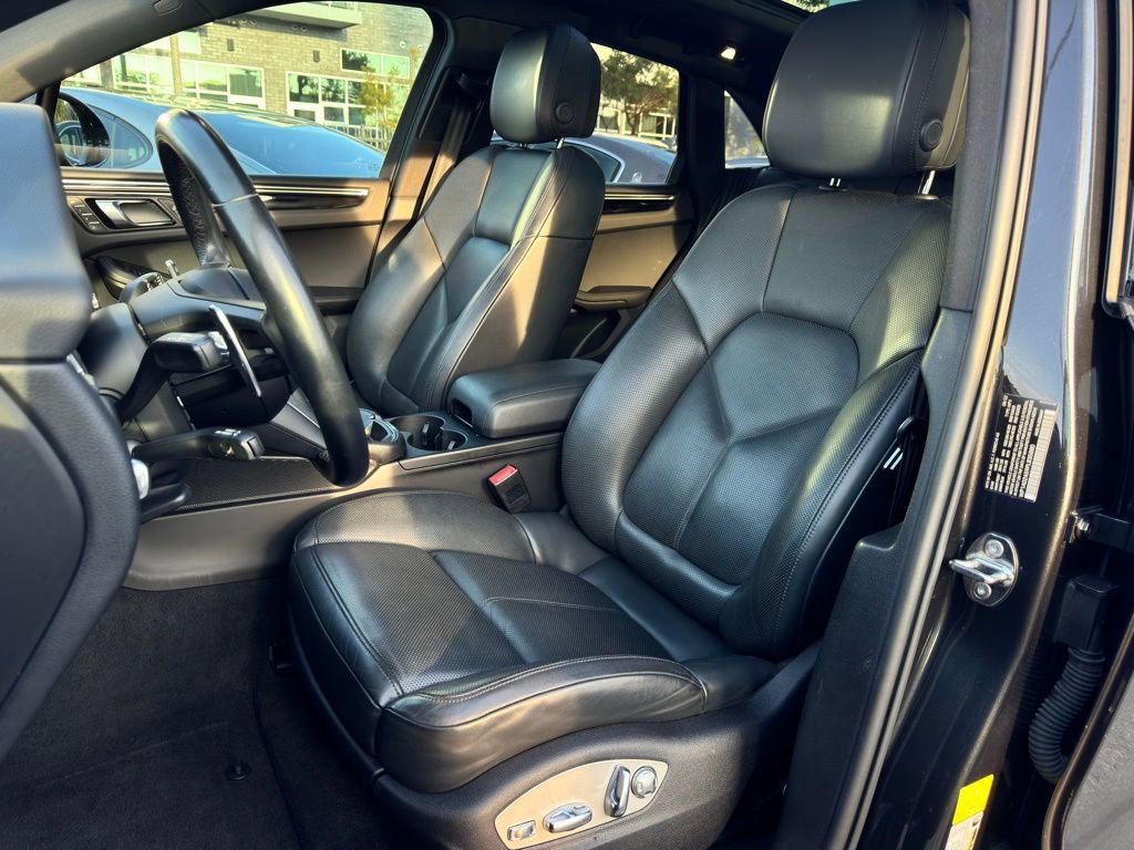 Used 2023 Porsche Macan S image 19