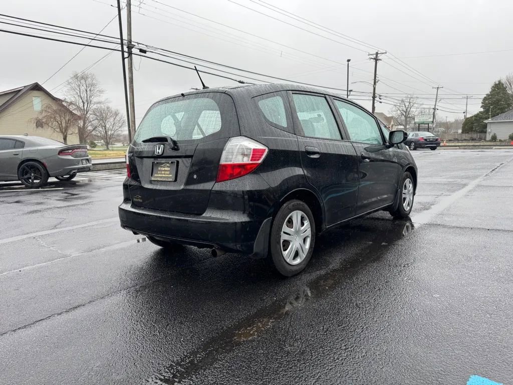 Used 2010 Honda Fit image 3
