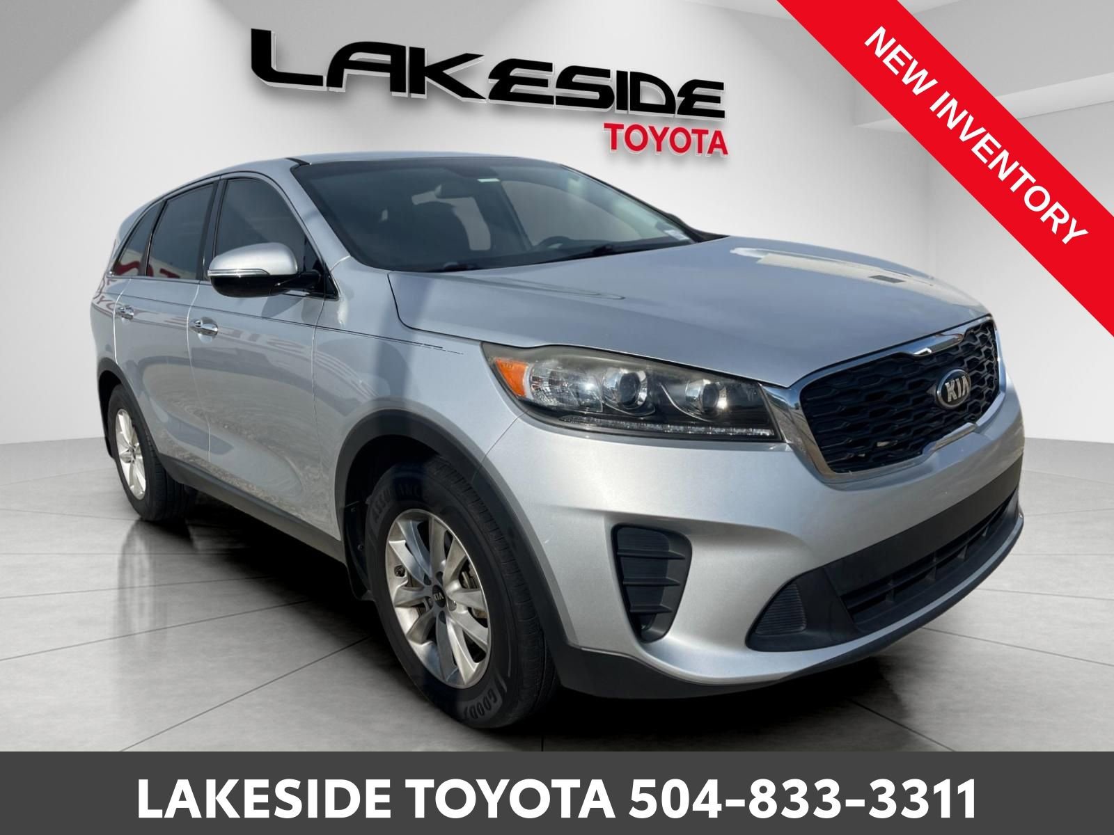 Used 2019 Kia Sorento LX image 9