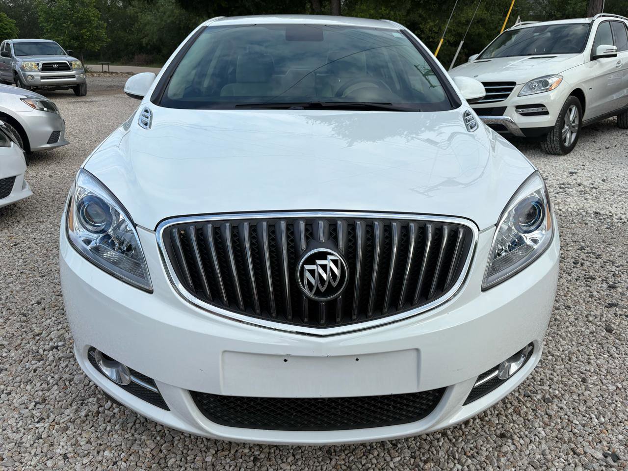 Used 2013 Buick Verano FWD image 4