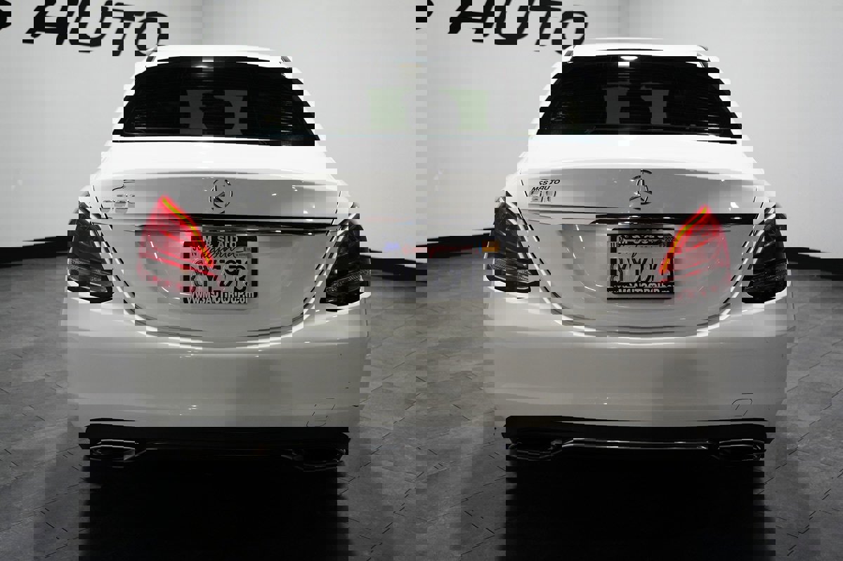 Used 2017 Mercedes-Benz C 300 Sedan image 10