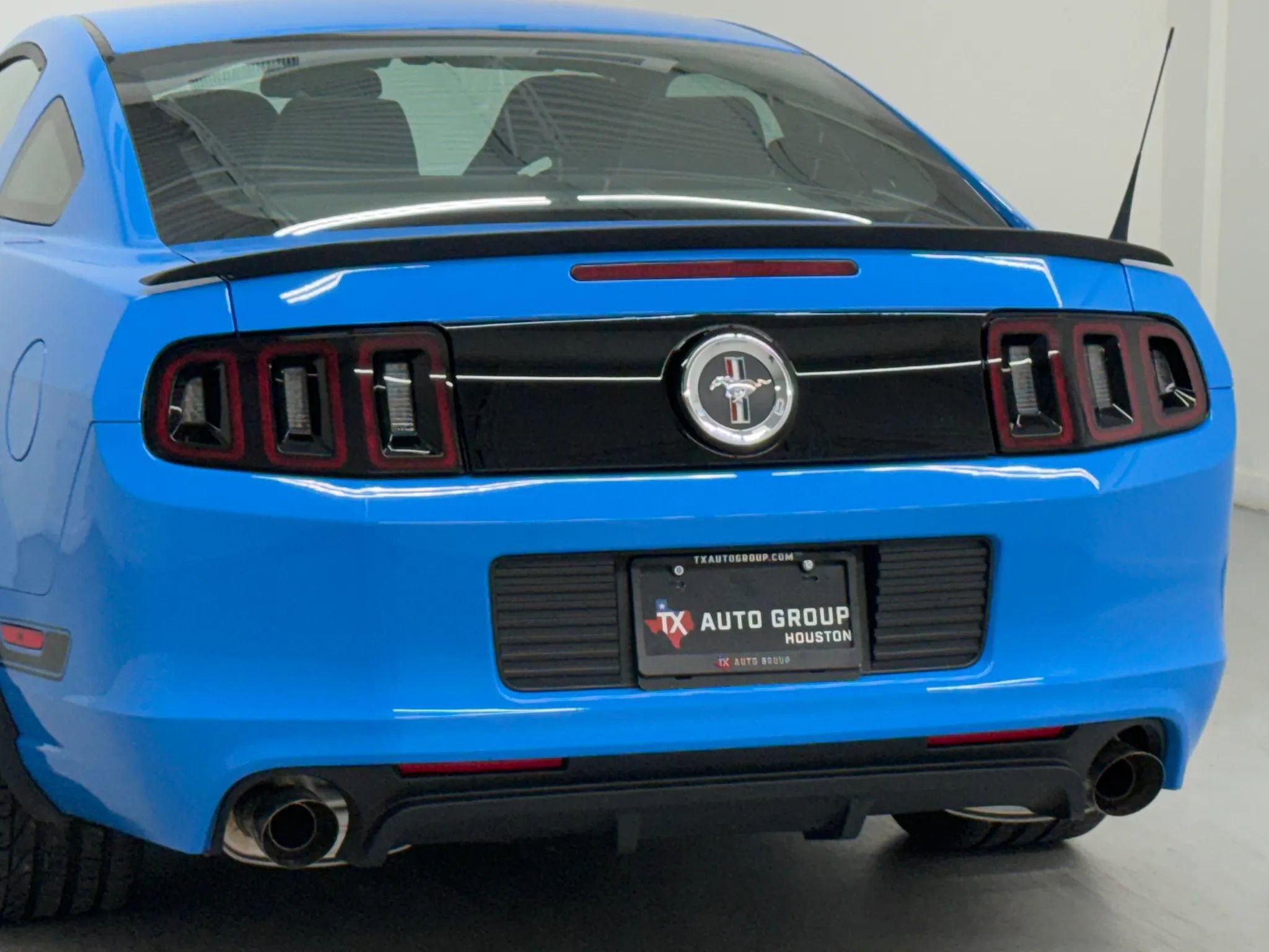 Used 2013 Ford Mustang Boss 302 RWD image 29