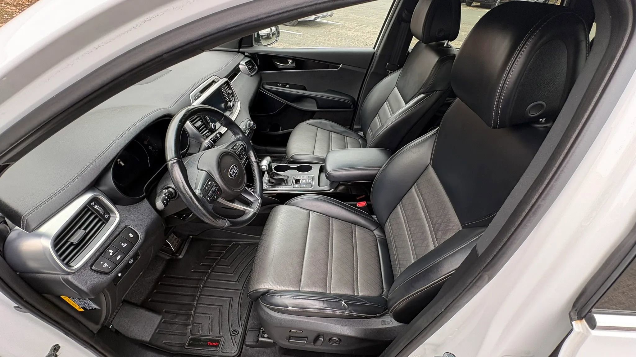 Used 2016 Kia Sorento SX w/ SXL Technology Package image 22