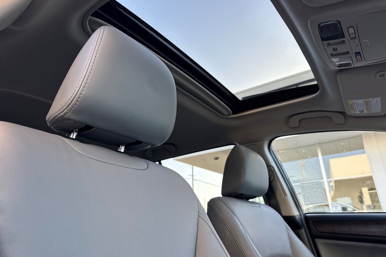 Used 2019 Subaru Outback 2.5i Limited AWD/4WD image 17