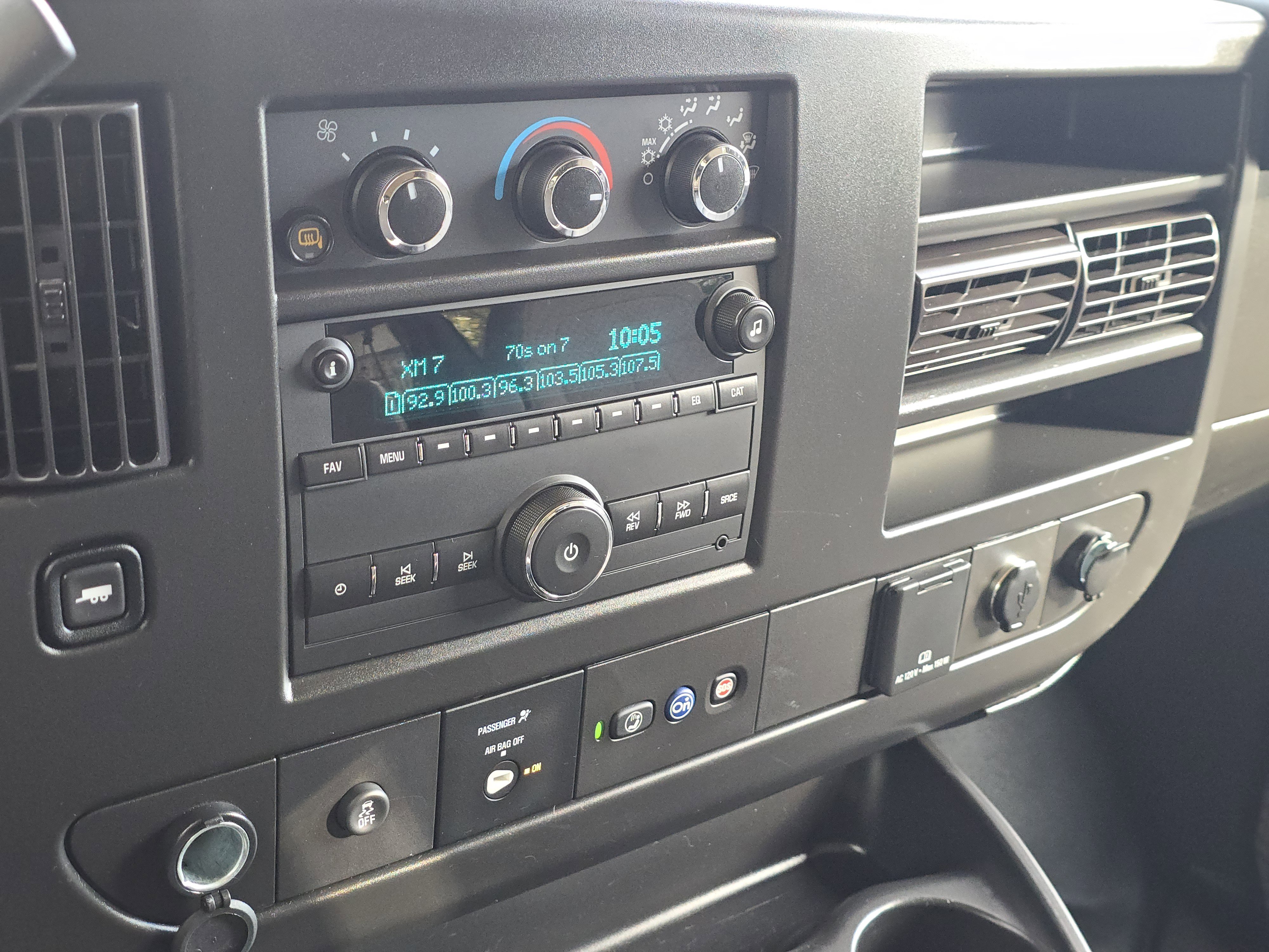 Used 2023 Chevrolet Express 3500 LS image 21