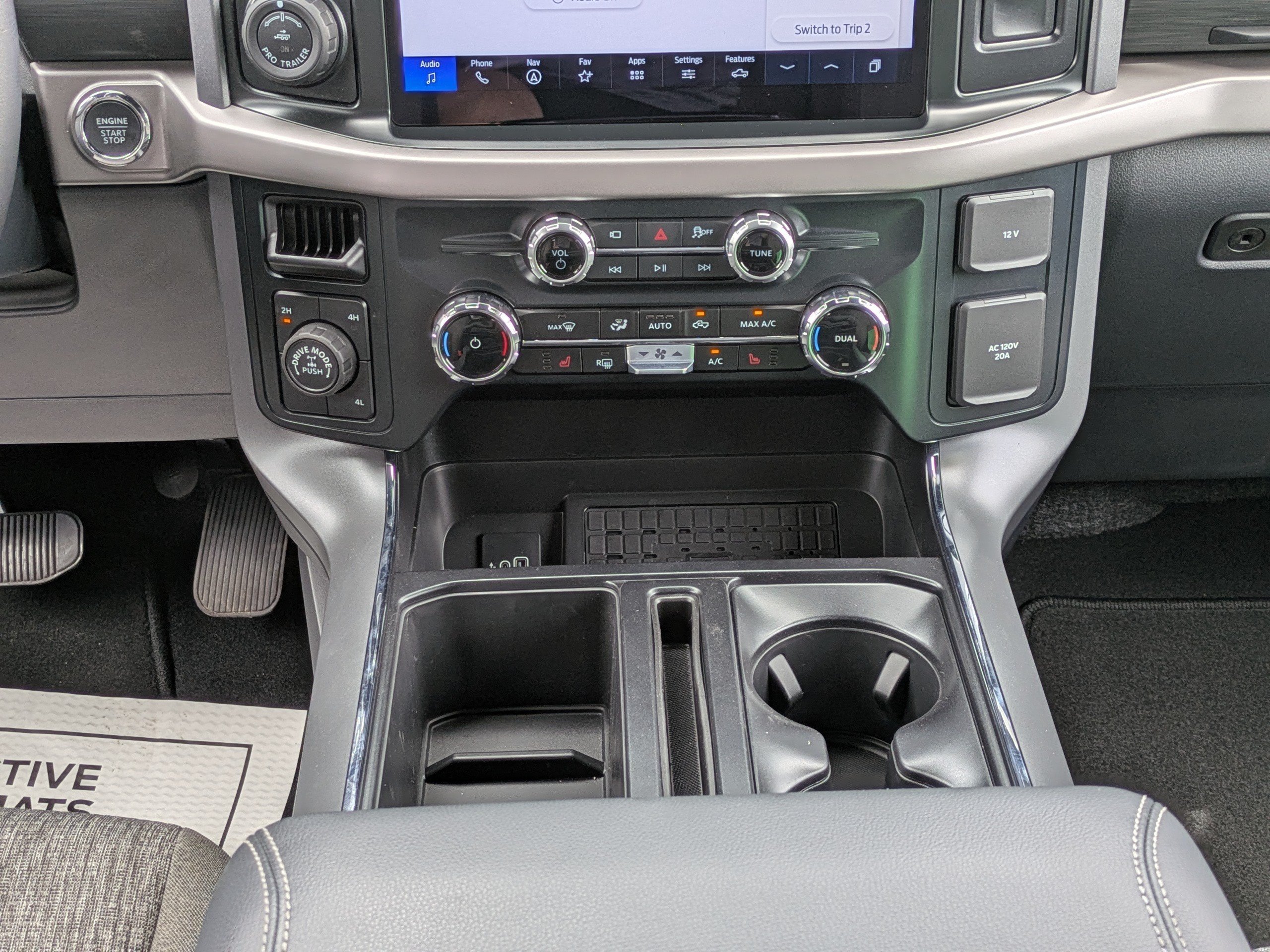 Used 2025 Ford F150 XLT w/ Equipment Group 302A MID AWD/4WD image 17