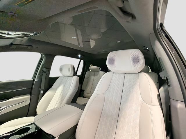 New 2026 Cadillac Escalade IQ Sport 1 w/ LPO, ONYX Package AWD/4WD image 19