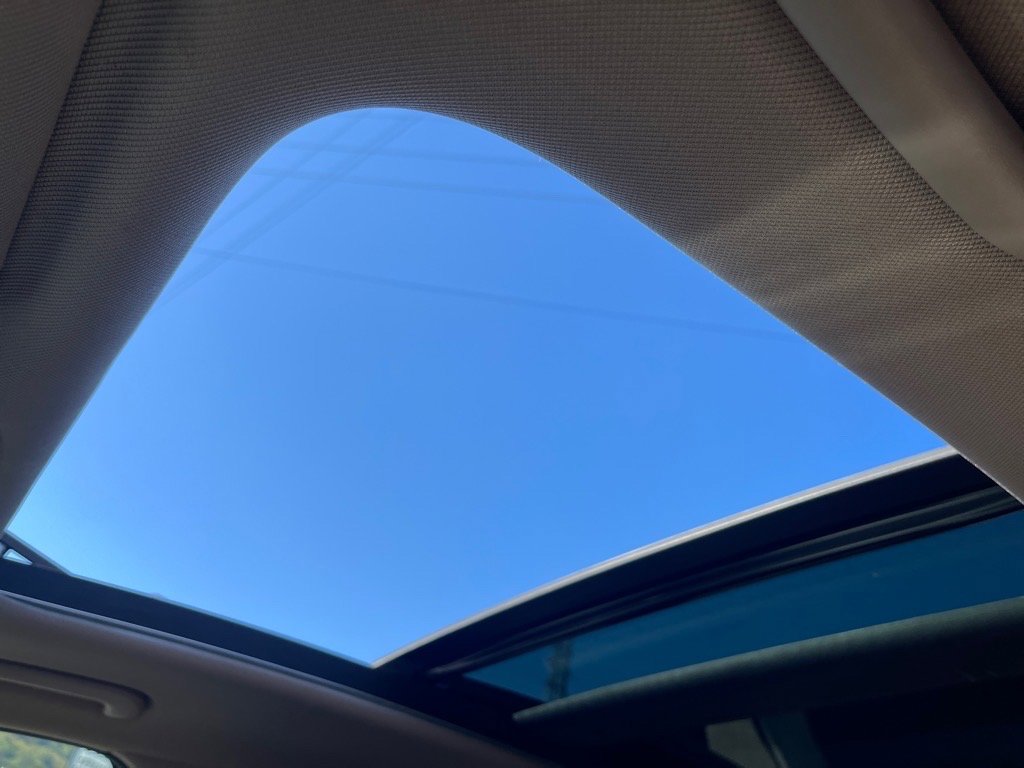 Used 2023 Hyundai Santa Fe SEL w/ Premium Package image 12