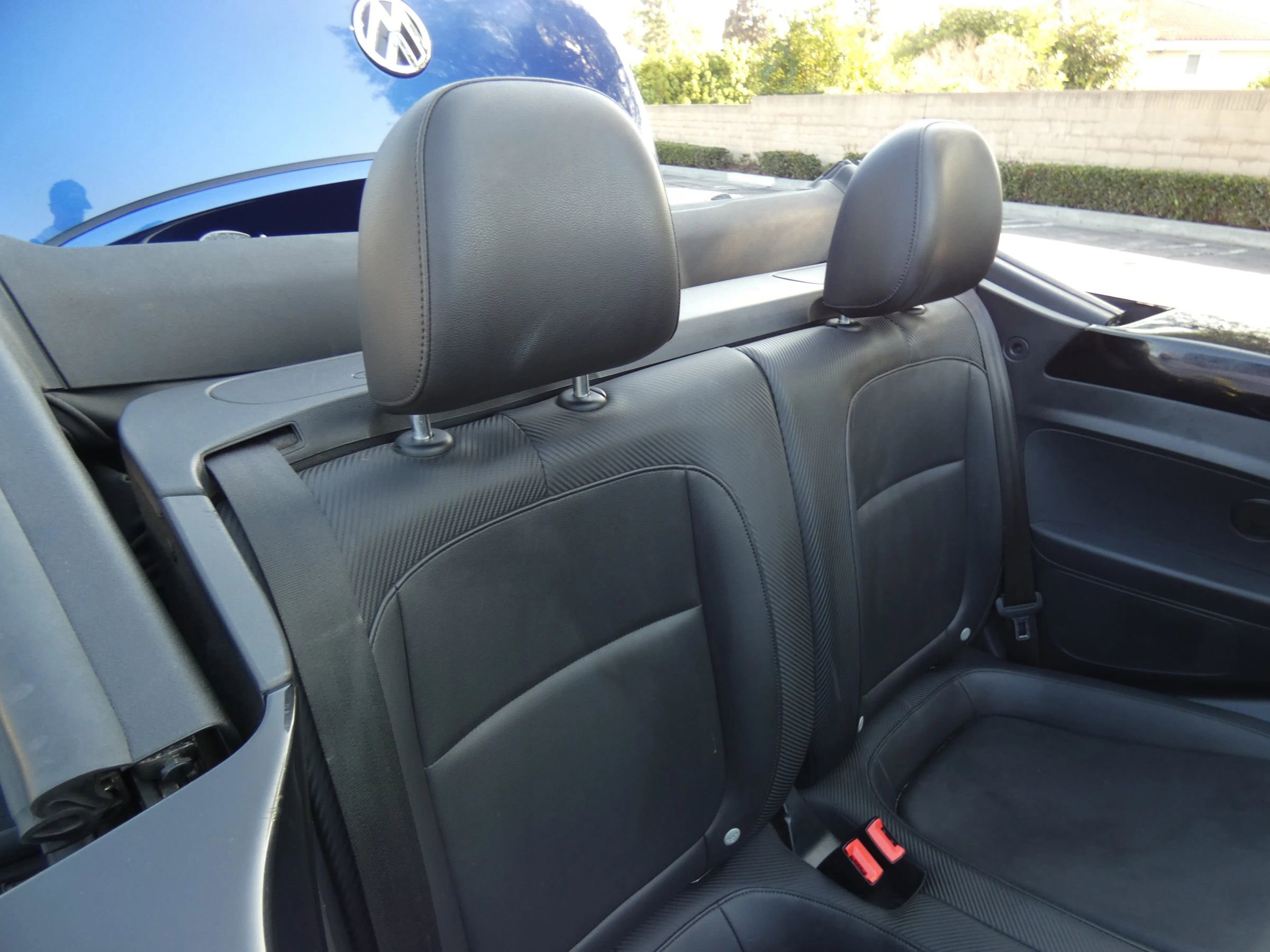 Used 2014 Volkswagen Beetle R-Line image 40