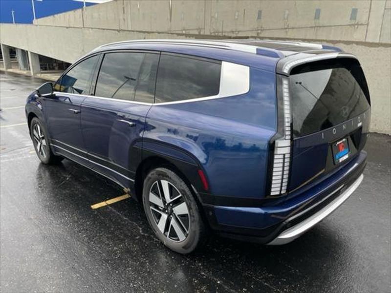 New 2026 Hyundai Ioniq 9 SEL image 3