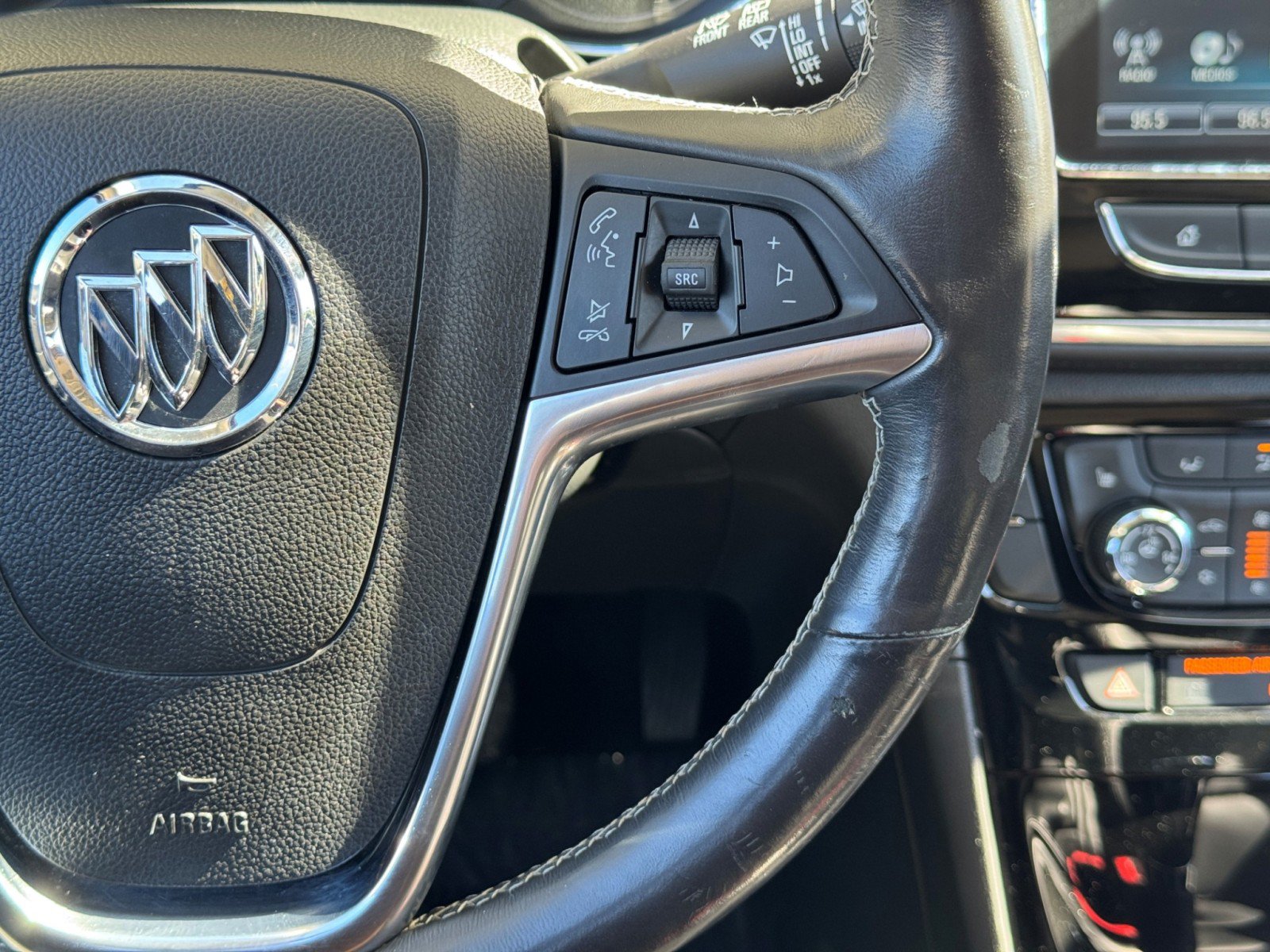 Used 2019 Buick Encore Essence FWD image 21