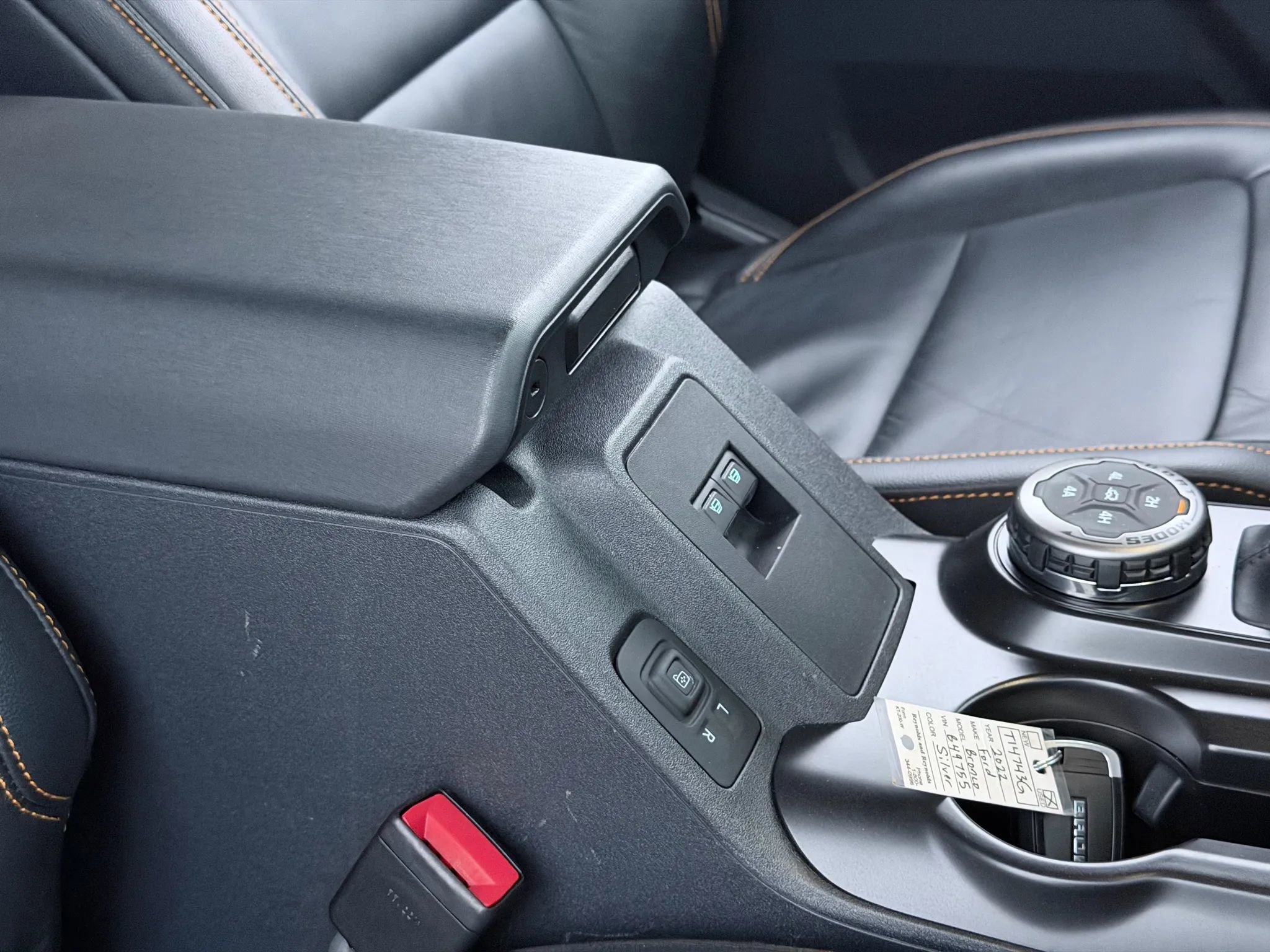 Used 2022 Ford Bronco Badlands image 37