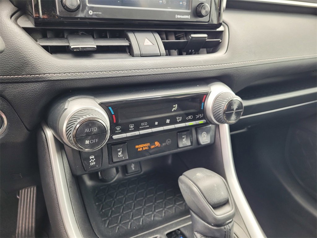Used 2022 Toyota RAV4 XLE image 8