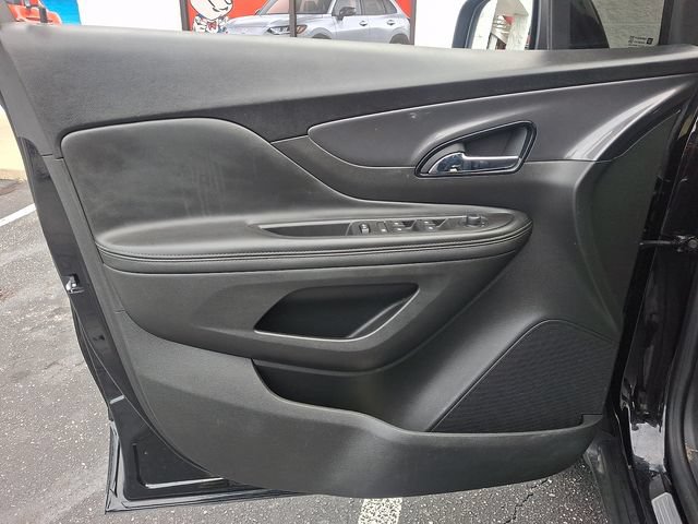 Used 2022 Buick Encore Preferred w/ Safety Package II AWD/4WD image 12