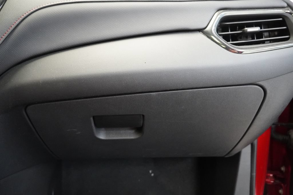 Certified 2023 Chevrolet Equinox RS FWD image 40