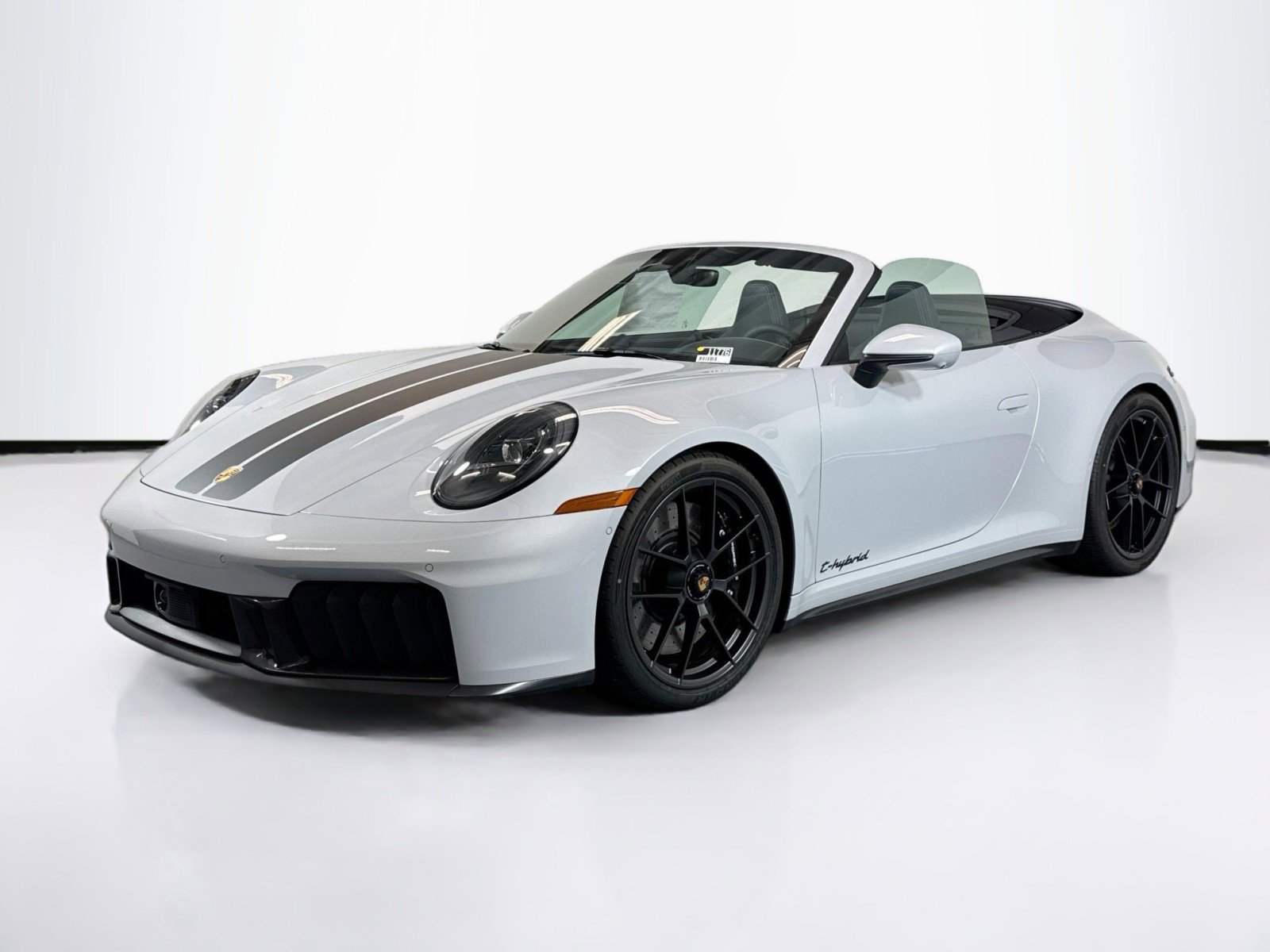 New 2026 Porsche 911 Carrera 4 GTS image 1
