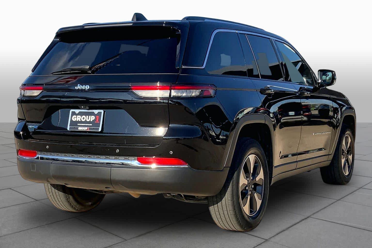 Used 2022 Jeep Grand Cherokee Limited 4xe AWD/4WD image 12