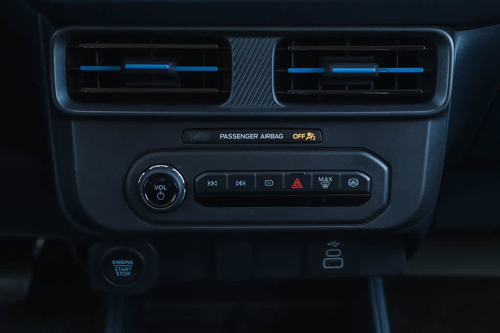 Used 2026 Ford Maverick Lobo AWD/4WD image 13