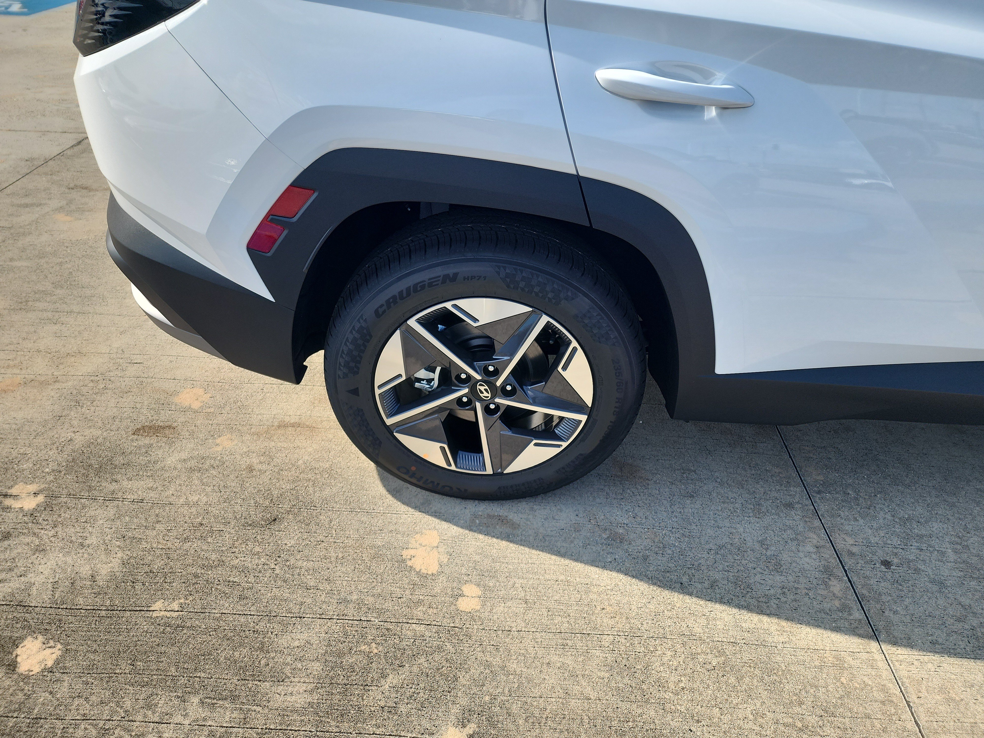 New 2026 Hyundai Tucson SEL FWD image 10