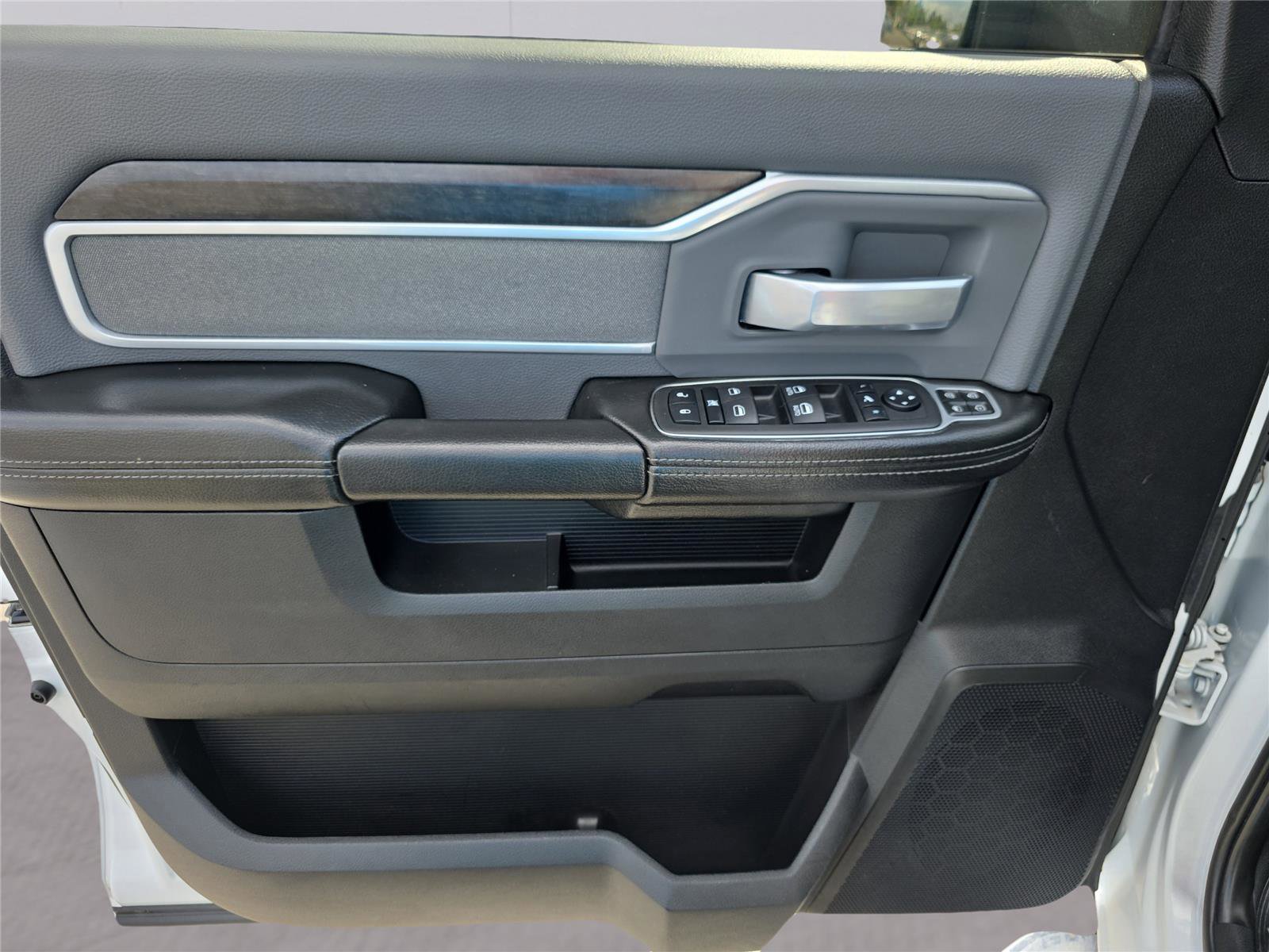 Used 2023 RAM 2500 Big Horn w/ Level 1 Equipment Group image 18