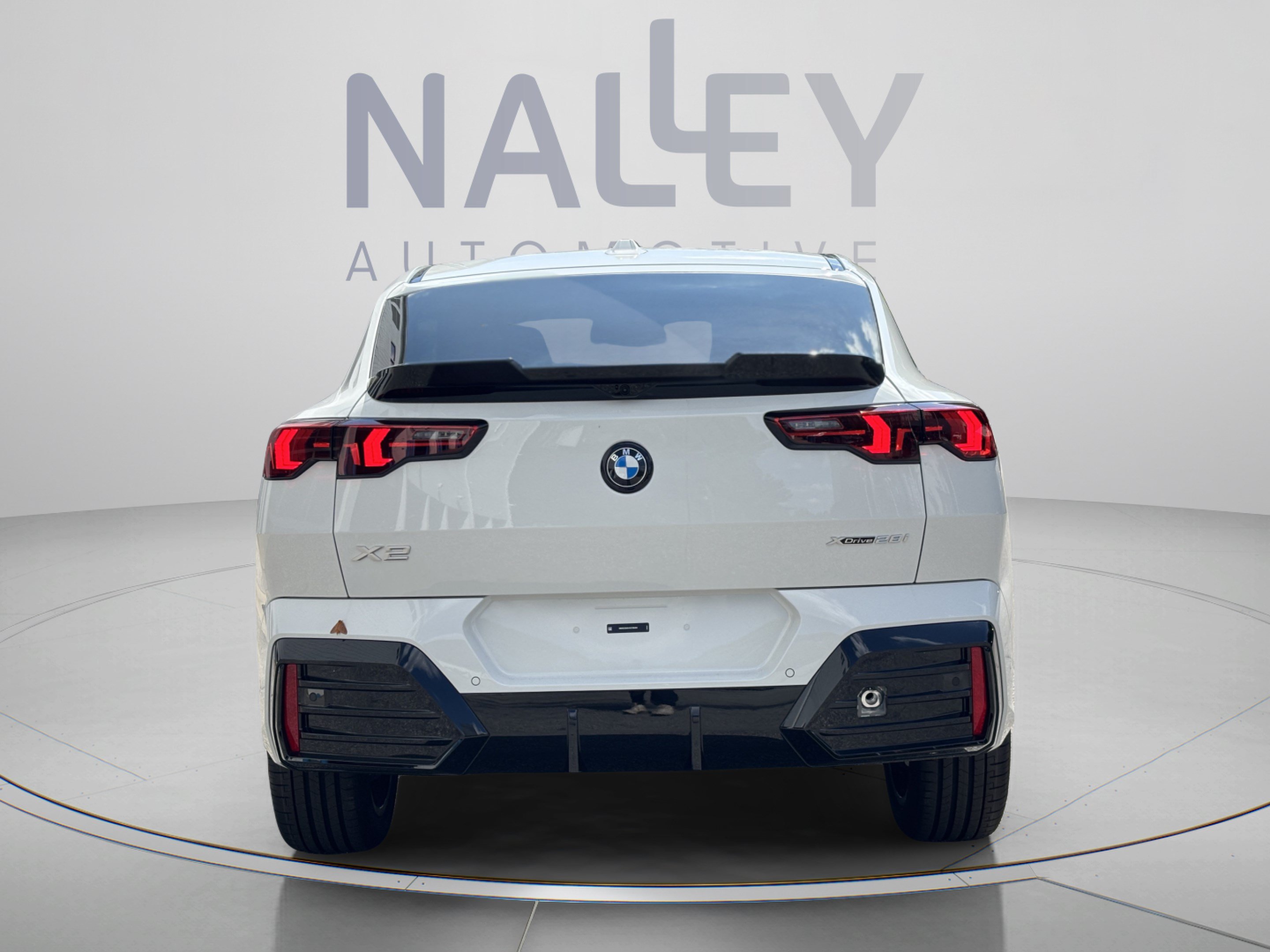 New 2027 BMW X2 xDrive28i AWD/4WD image 3
