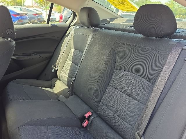Used 2018 Chevrolet Cruze LS FWD image 6