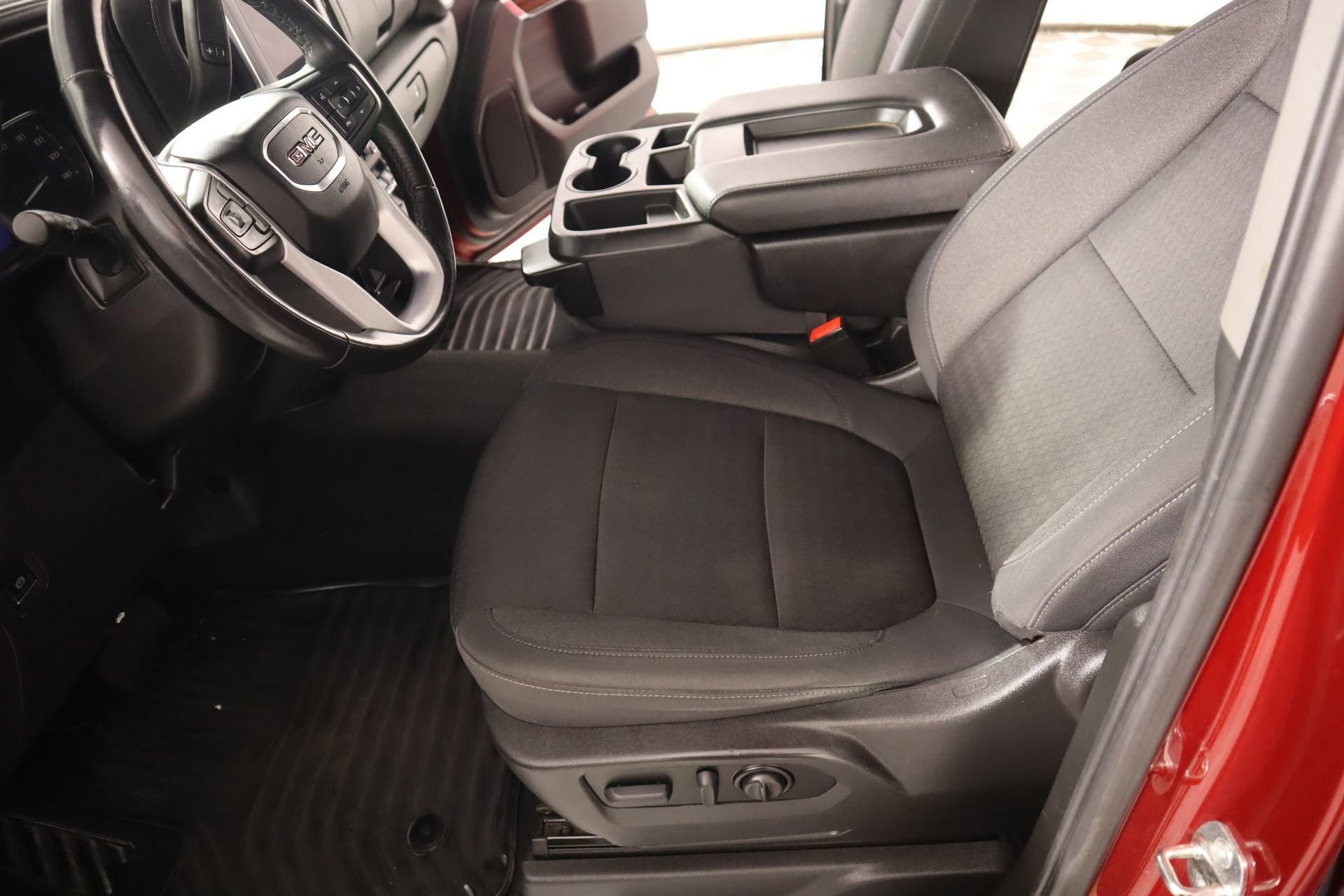 Used 2021 GMC Sierra 1500 Elevation image 11