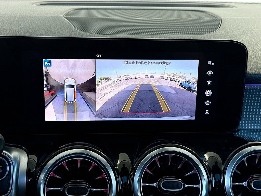 Used 2023 Mercedes-Benz GLB 250 image 15