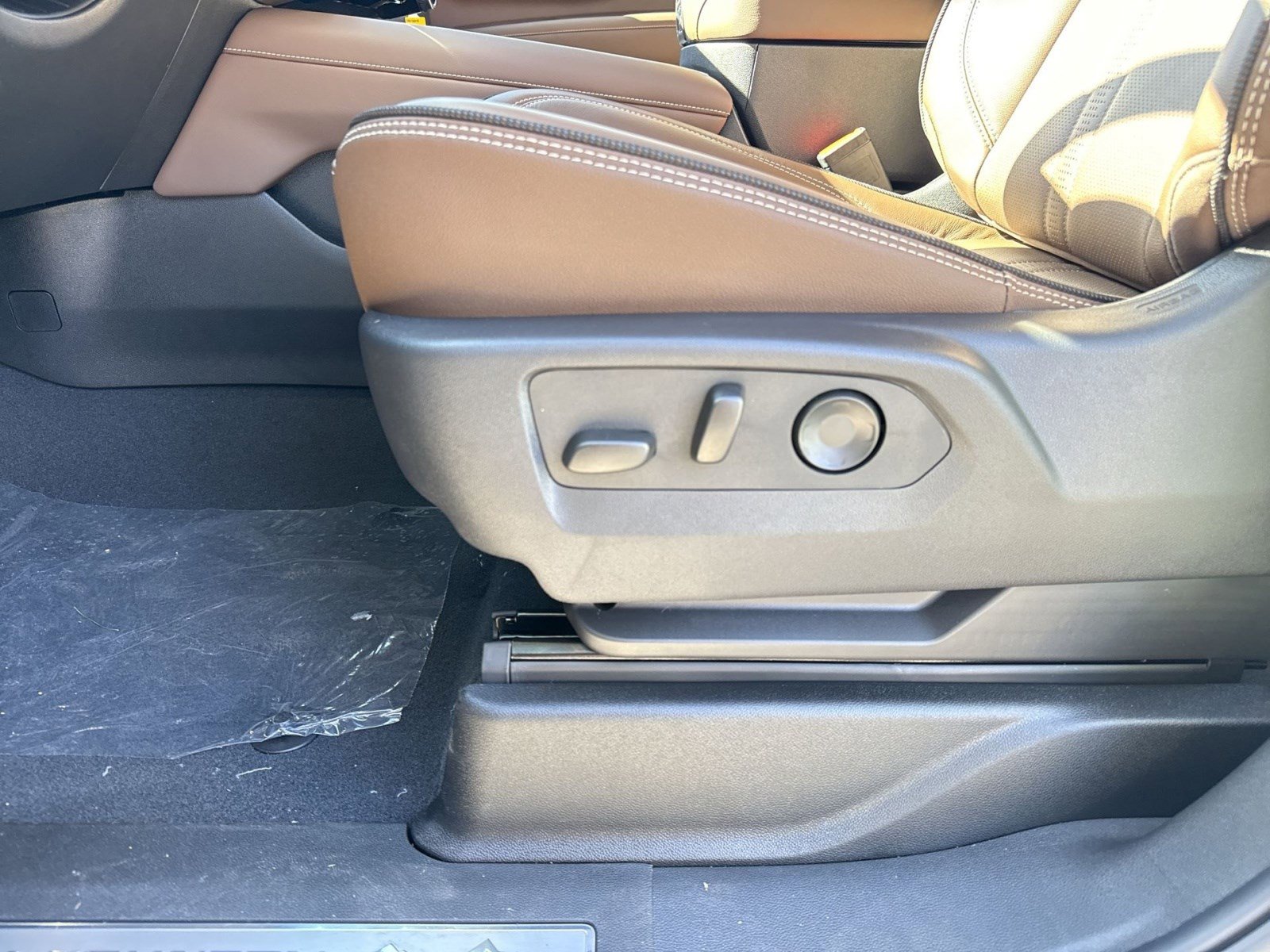 New 2026 Chevrolet Suburban High Country image 14