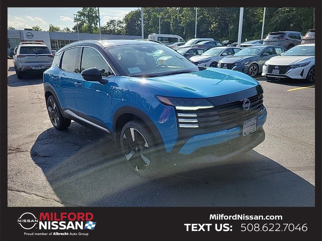 Used 2025 Nissan Kicks SR w/ SR Premium Package image 8