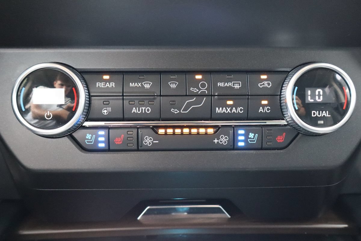 Used 2019 Ford Expedition Platinum AWD/4WD image 29