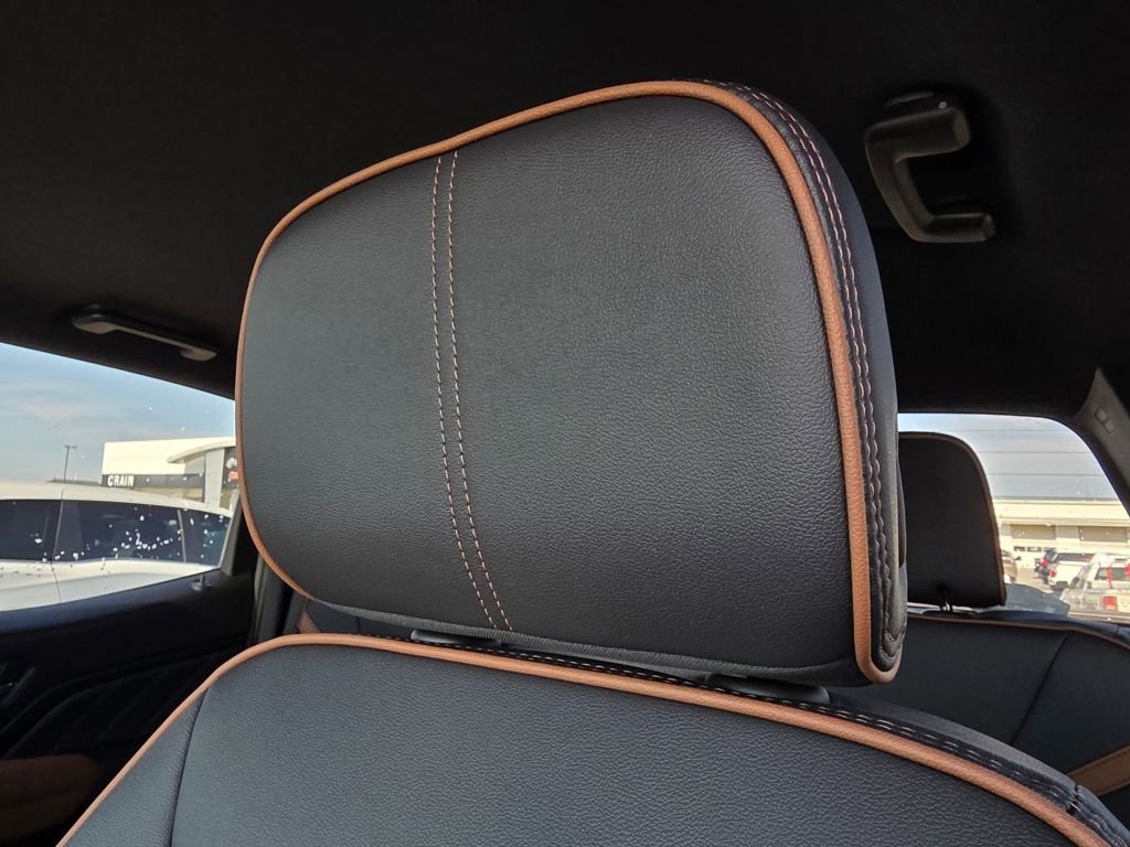 New 2026 GMC Canyon AT4 image 22