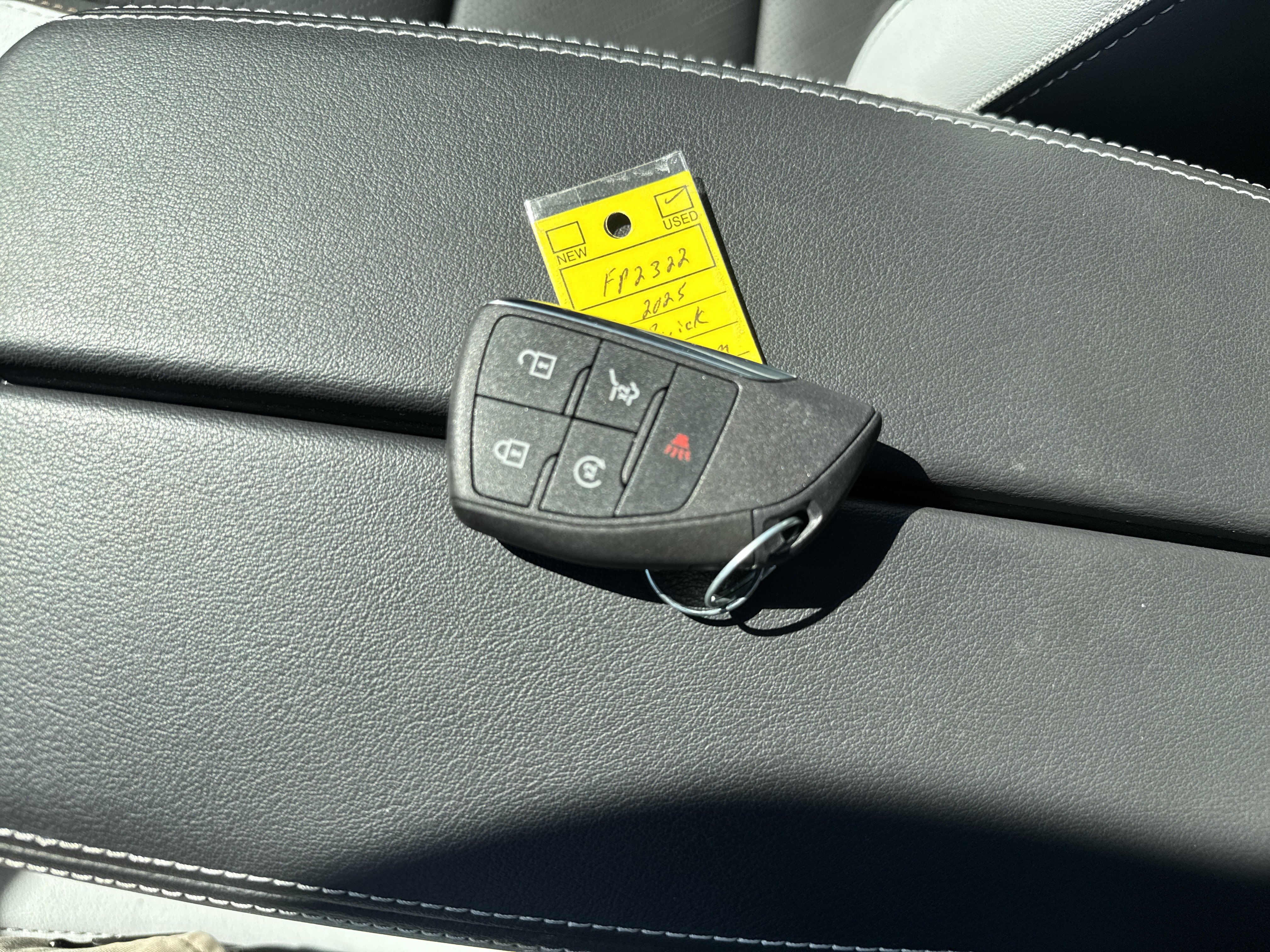 Used 2025 Buick Envision Sport Touring AWD/4WD image 29