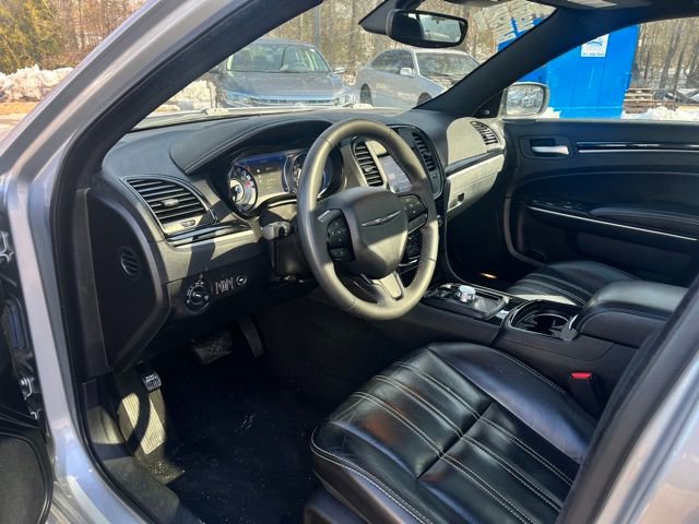 Used 2023 Chrysler 300 S image 8